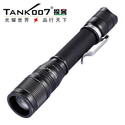 TANK007探客ZM112-R5正品美國(guó)大功率LED調(diào)焦手電筒騎行遠(yuǎn)射家用戶外防身