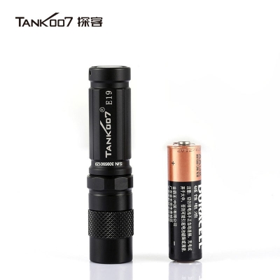 TANK007探客戶外迷你便攜超亮led小手電筒遠射王 防水AA電池E19